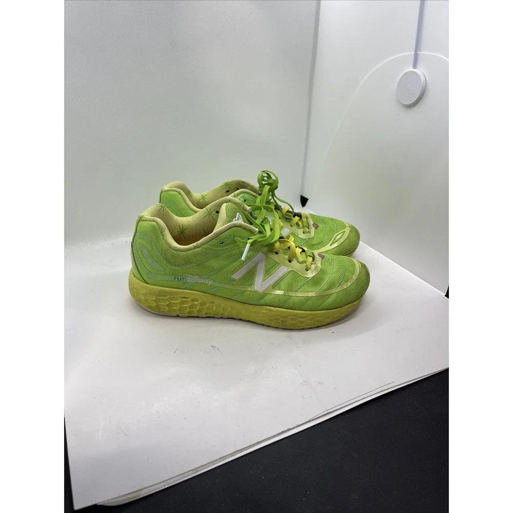 Run Disney 2015 Tinkerbell Green New Balance Glow-in-the-dark Sneakers Sz 6